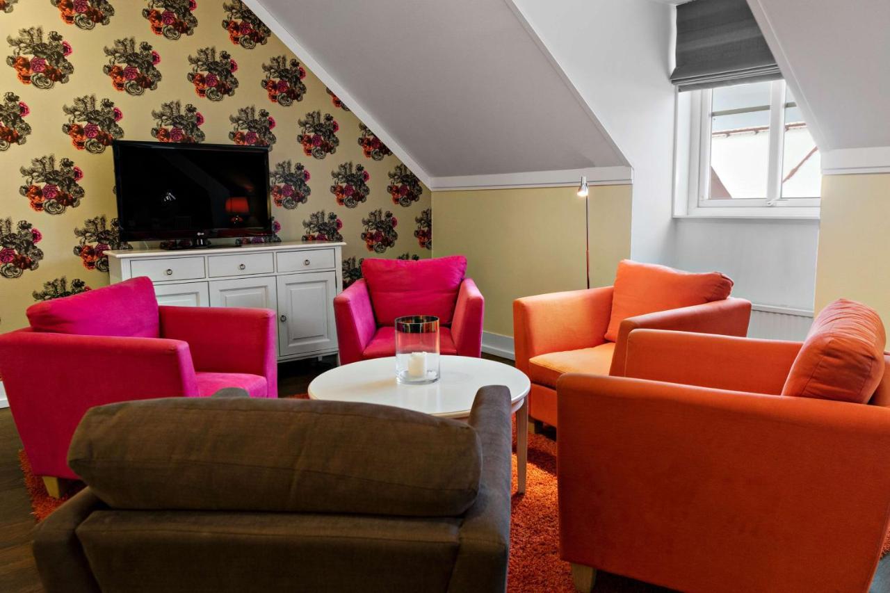 Western Edward Hotel 4*
